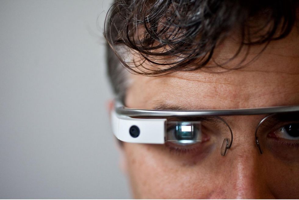 Google increases sales of Internet-connected glasses (Update)